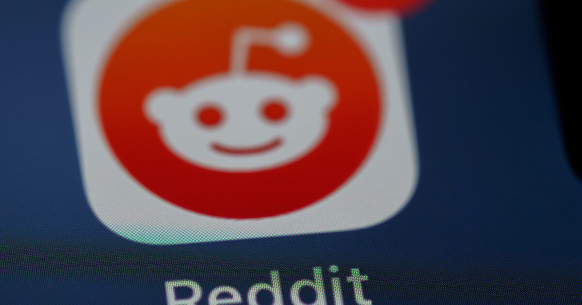 Mother Finds Child Sexual Exploitation Images of Daughter on Reddit