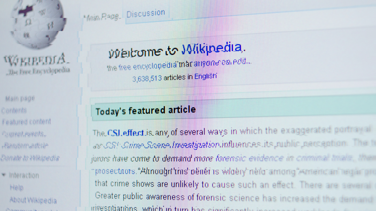 Wikipedia Editors Changing Portuguese Definition of 'Lesbian' to Include Men